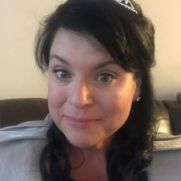 Meet your Posher, Macie - Picture 3 of 7